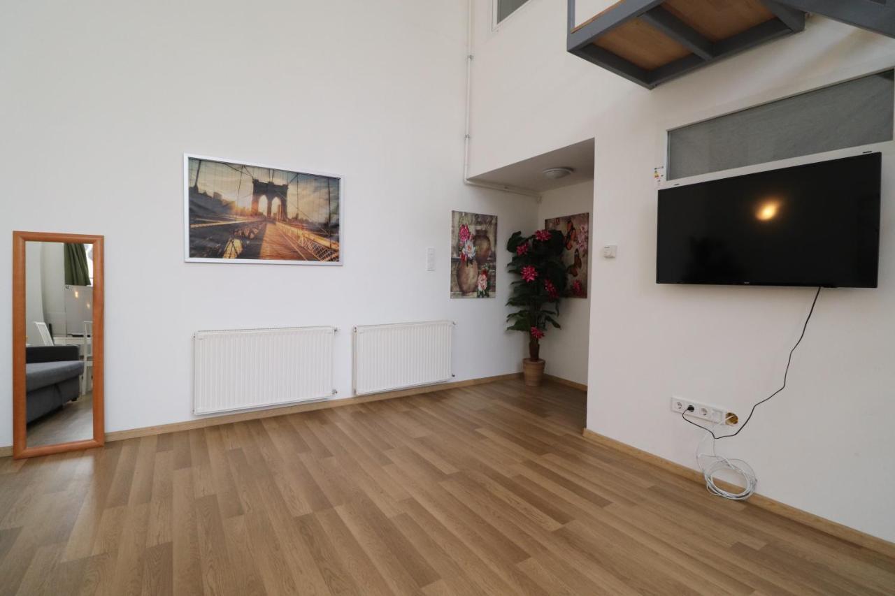 New Guest House A in Király Street 106 Budapest Kültér fotó