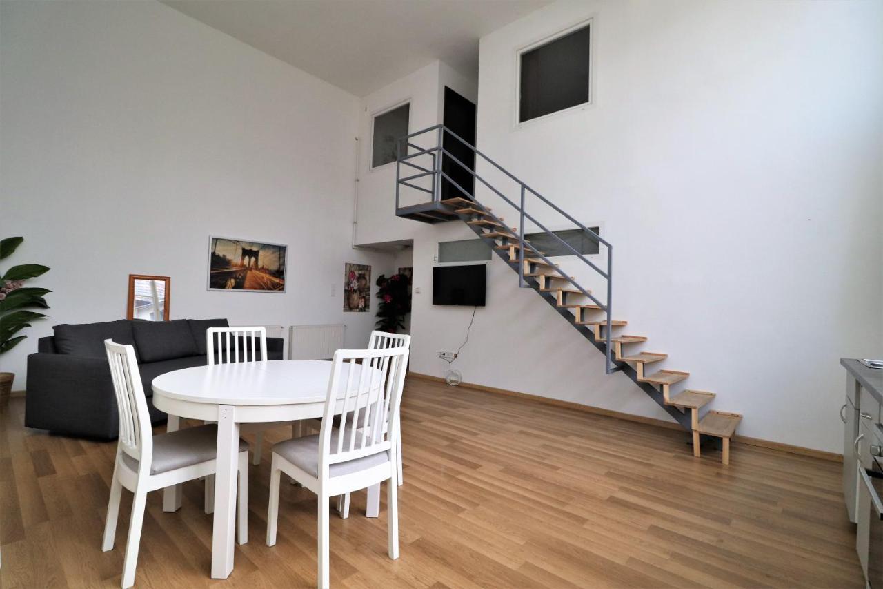 New Guest House A in Király Street 106 Budapest Kültér fotó